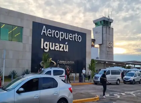 Traslado privado al Aeropuerto Internacional Cataratas del Iguazú